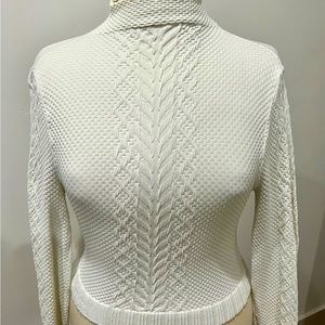 Electric Yoga Stretch Long Sleeve White Top- size M/L